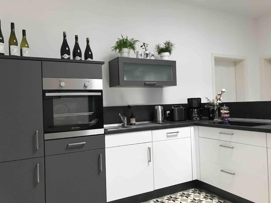 Weinlofts An Der Mosel Mit E10 Ladestation * Kowerich